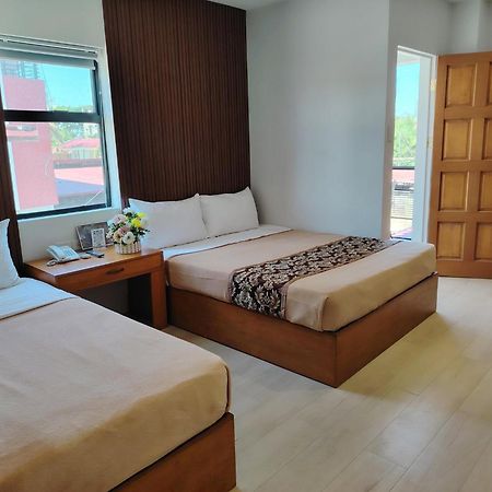 Hotel Carmelita Тугегарао Экстерьер фото